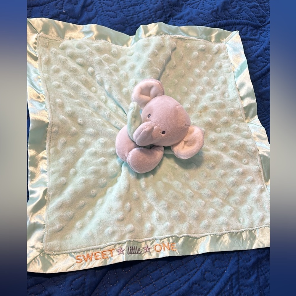 small blanket / lovey